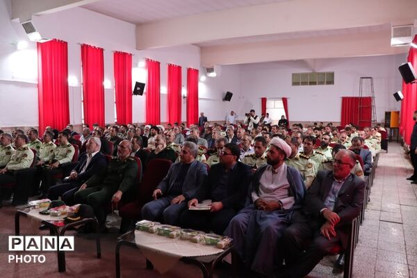 تکریم و معارفه در فرماندهی انتظامی شهرستان بهارستان