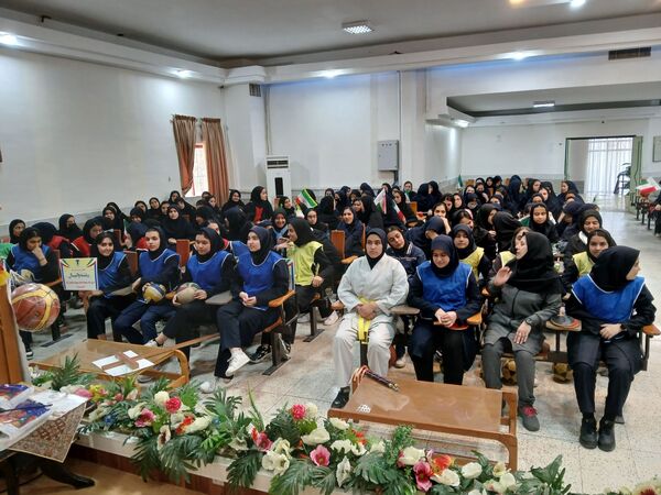 برگزاری المپیاد درون مدرسه ای در دبیرستان مهشید مصلی نژاد 