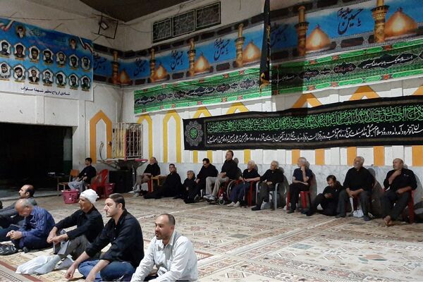 عزاداری هیات محبان علی‌ابن‌ابی‌طالب (ع) فرهنگیان شیراز در شب تاسوعای حسینی