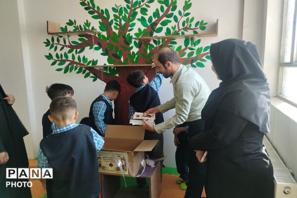 هدیه خواندنی معاونت فرهنگی و هنری به شهرستان ملارد