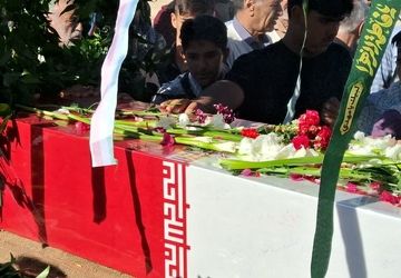 نسل امروز در کنار راویان حماسه