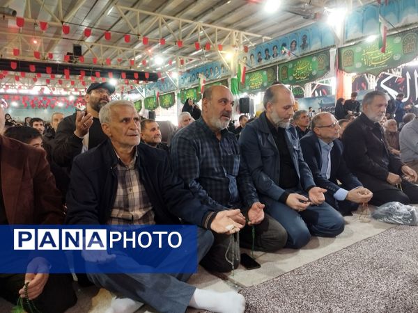 برگزاری مراسم تحویل سال نو در گلزار شهدای ملارد 