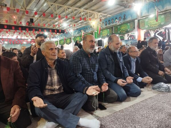 برگزاری مراسم تحویل سال نو در گلزار شهدای ملارد 