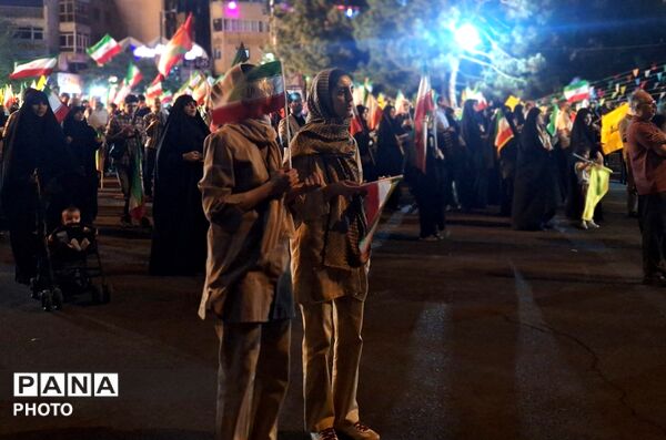در میان غبار خاطرات؛ وقتی تهرانِ دهه ولایت با سوگ ۱۵ خرداد گره خورد