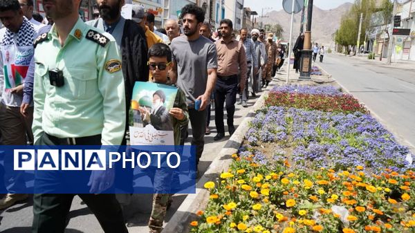 حضور پرشور مردم حاجی‌آباد در راهپیمایی روز قدس