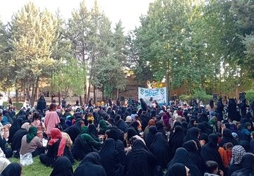 جشن امت احمد؛ هنگامه‌ نور و سرور در لردگان
