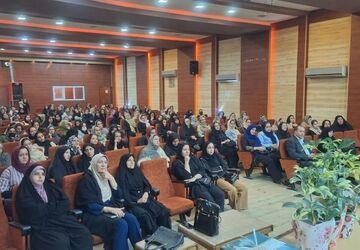 آغاز فصل جدید همکاری؛ برگزاری جلسه انجمن اولیا و مربیان 