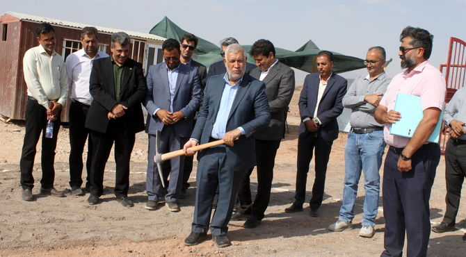 مراسم کلنگ‌زنی نیروگاه خورشیدی در بخش چترود