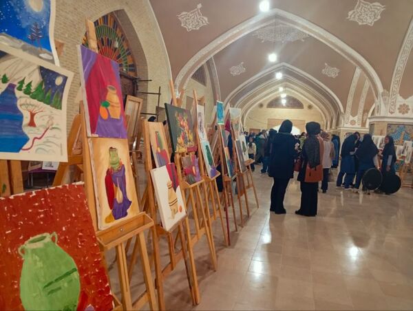 اختتامیه جشنواره هنری «فردا» و نمایشگاه آثار دانش‌آموزان ناحیه یک یزد