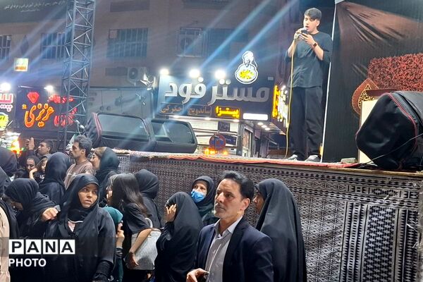 نجوای عشق در میدان قدس؛هم نوایی  دانش‌آموزان با «قاسم» 