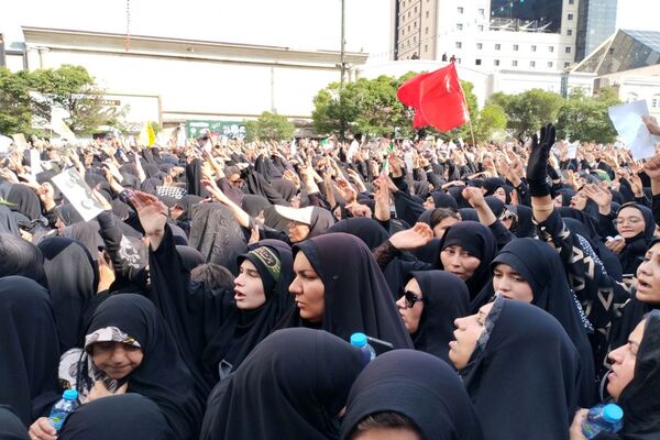وداع تاریخی مشهدی‌ها با خادم‌الرضا؛ شهید جمهور