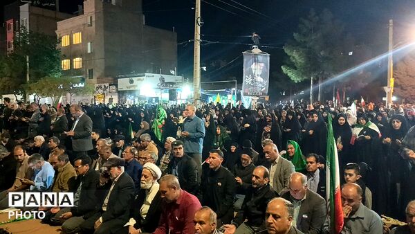 پنجاه و شش شب در میدان پای کار ایران