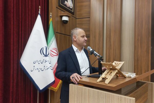 مراسم یلدای مادرانه با حضور فرهنگیان و دانش‌آموزان در اردوگاه شهید منتظری شهریار