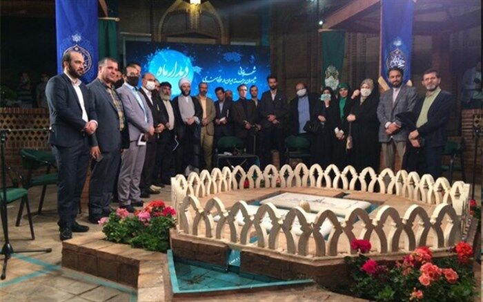 محفلی که جایگزین دیدار شاعران با رهبر انقلاب شد