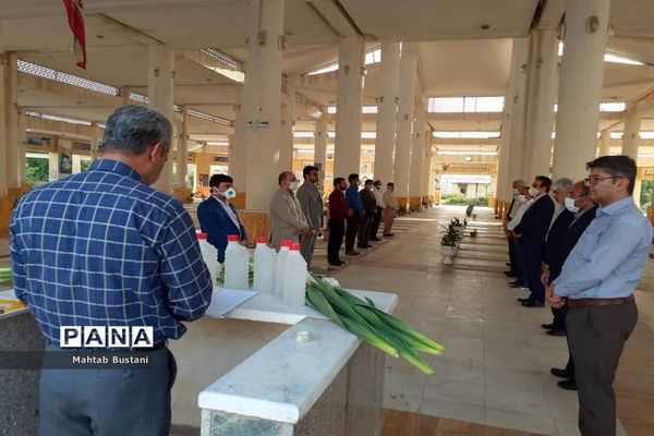 تجدید پیمان مدیریت جدید آموزش و پرورش شهرستان دشتستان با آرمان‌های شهدا