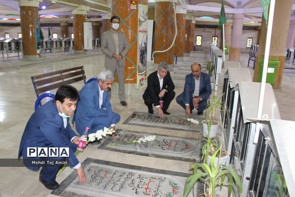 تجدید پیمان معاون جدید پرورشی و فرهنگی آموزش و پرورش استان بوشهر با آرمان های شهدا