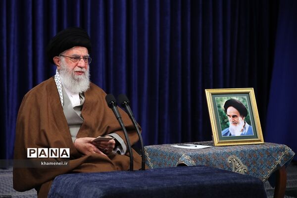 ارتباط تصویری ستاد ملی مبارزه با کرونا با رهبر انقلاب