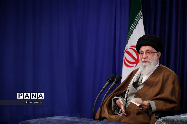ارتباط تصویری ستاد ملی مبارزه با کرونا با رهبر انقلاب