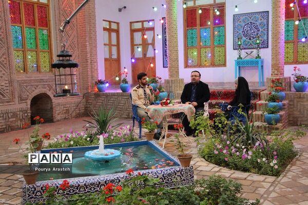حضورپیشتازان سازمان دانش آموزی خراسان جنوبی دربرنامه زنده تلویزیونی ماه مهربانی