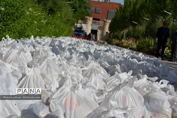 رزمایش همدلی فرهنگیان، اولیا و خیرین ناحیه یک مشهد
