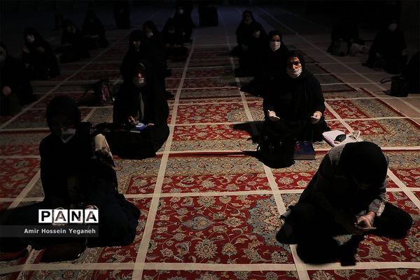 مراسم احیای شب نوزدهم ماه رمضان در مصلی بزرگ کیش