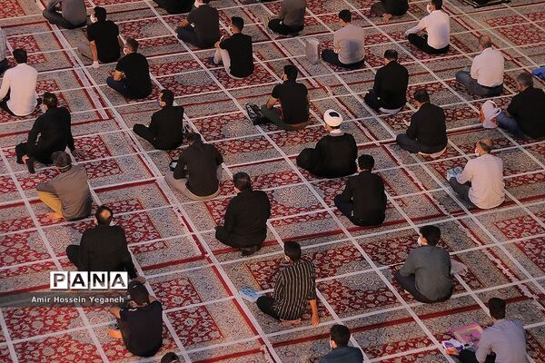مراسم احیای شب نوزدهم ماه رمضان در مصلی بزرگ کیش
