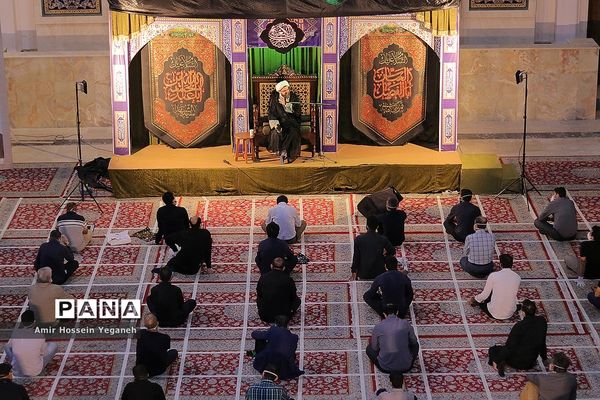 مراسم احیای شب نوزدهم ماه رمضان در مصلی بزرگ کیش