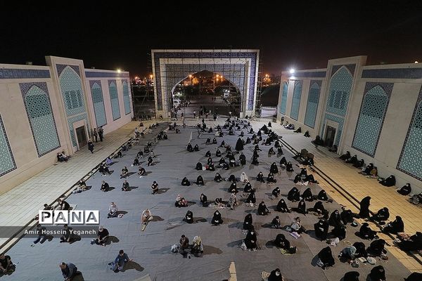 مراسم احیای شب نوزدهم ماه رمضان در مصلی بزرگ کیش