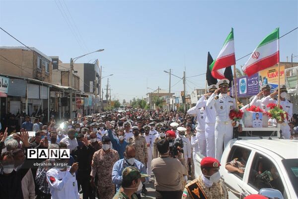 تشییع ناوبان یکم شهید اسماعیل پور خسرو از شهدای ناو کُنارک در شهرستان داراب -2