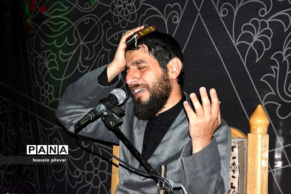 مراسم عزاداری شب بیست و یکم ماه مبارک رمضان در مسجد امام حسین (ع) در بیرجند