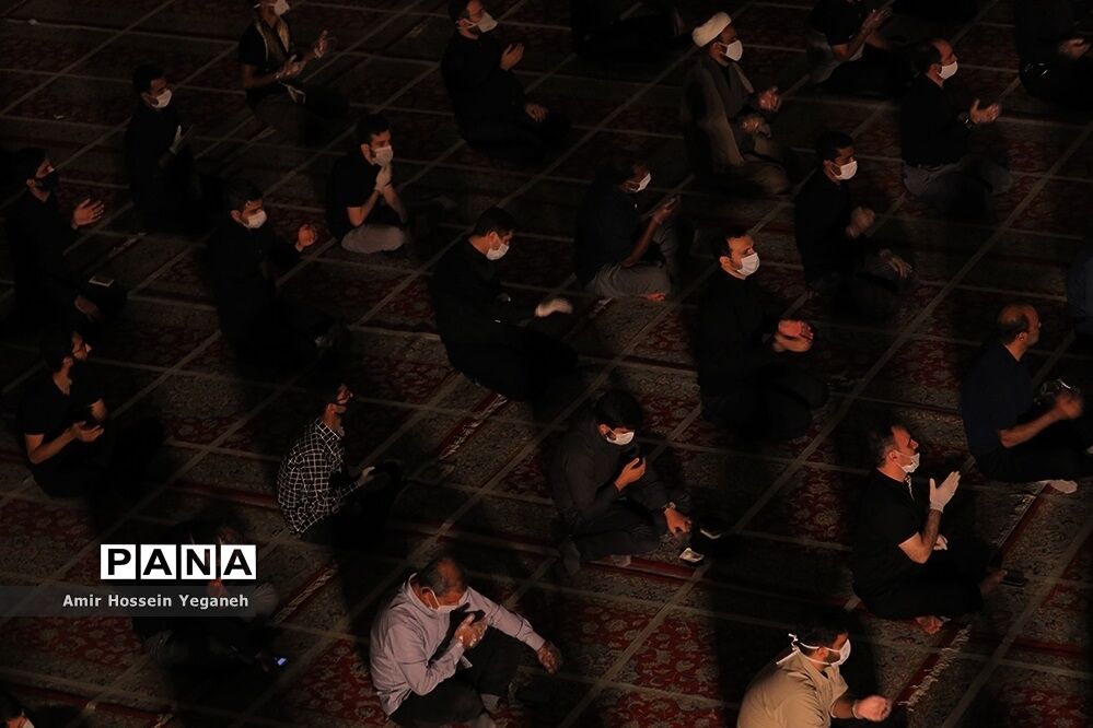 مراسم احیای شب بیست و یکم  ماه رمضان در مصلی بزرگ کیش