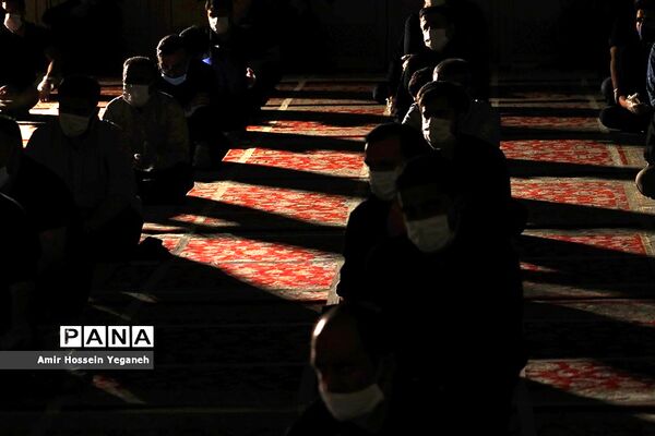 مراسم احیای شب بیست و یکم  ماه رمضان در مصلی بزرگ کیش