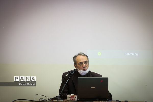 نشست علمی  تخصصی تلفیق برنامه درسی با حضور عضو شورای عالی آموزش و پرورش