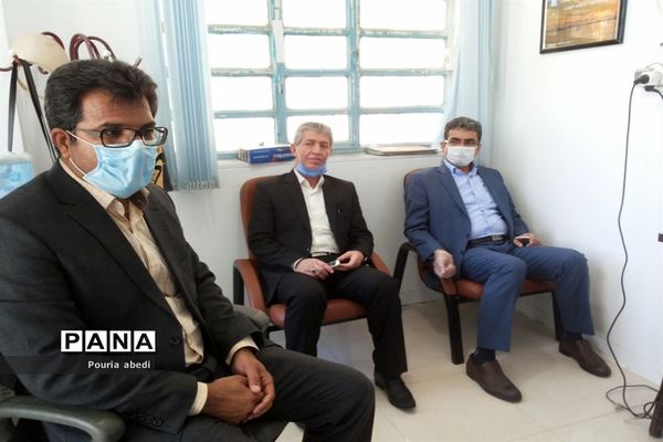 بازدید معاون پرورشی و فرهنگی اداره‌کل آموزش و پرورش استان بوشهر از مرکز مشاوره مهر دانش آموزی شهرستان بوشهر