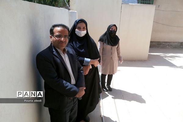 بازدید معاون پرورشی و فرهنگی اداره‌کل آموزش و پرورش استان بوشهر از مرکز مشاوره مهر دانش آموزی شهرستان بوشهر