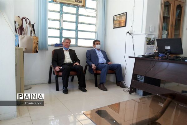 بازدید معاون پرورشی و فرهنگی اداره‌کل آموزش و پرورش استان بوشهر از مرکز مشاوره مهر دانش آموزی شهرستان بوشهر
