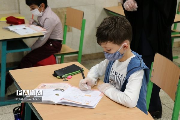 بازگشایی مدارس مشهد و حضور دانش‌آموزان جهت رفع اشکال