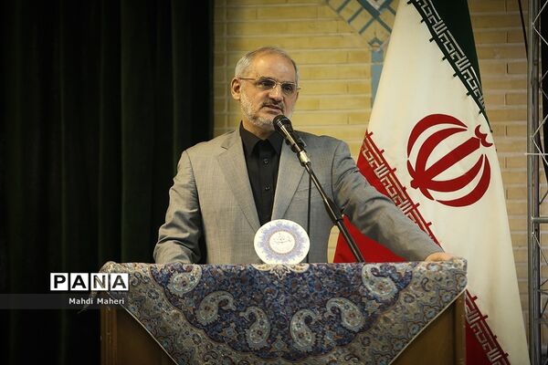 آیین تکریم و معارفه رئیس سازمان پژوهش و برنامه‌ریزی آموزشی