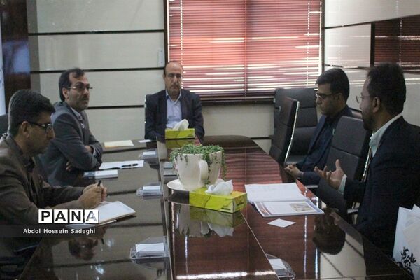 جلسه مشترک رئیس و مسئولان نخبگان استان بوشهر با مسئولان اداره‌کل آموزش و پرورش استان بوشهر