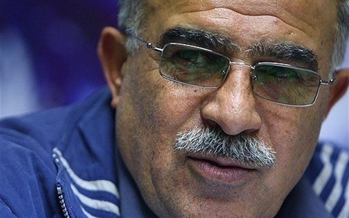 حسن روشن: ناصر حجازی هم زنده بود چیزی تغییر نمی‌کرد؛ از دست این فوتبال آرزوی مرگ می‌کنیم