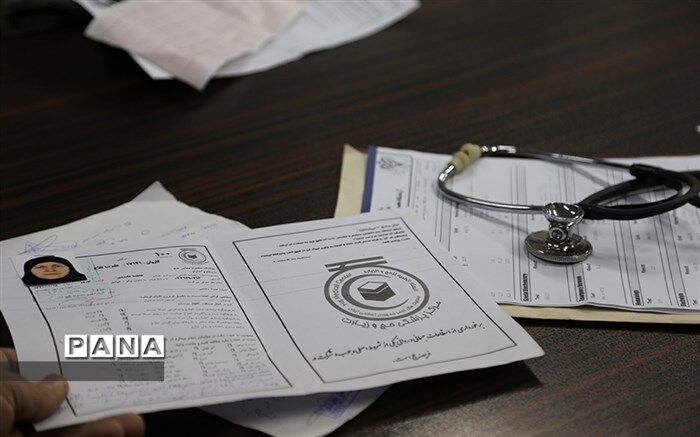 انجام معاینات متقاضیان حج تمتع 99 در 560 کاروان در کشور