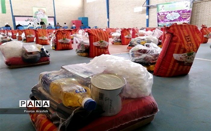 ارسال 200 بسته معیشتی برای پیش‌مرگان کرد مریوان