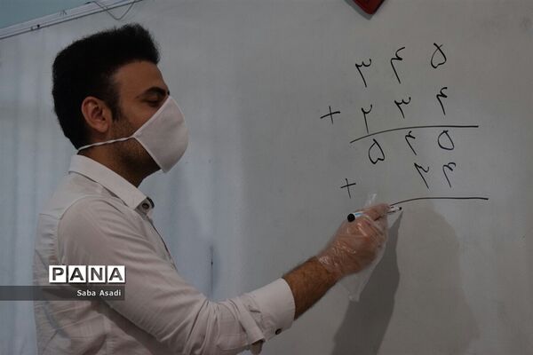 حضور دانش‌آموزان و معلمان در مدارس در روزهای کرونایی گله‌دار