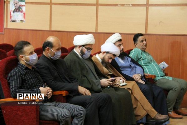 مراسم گلریزان برای آزادی یک جوان زندانی در محمودآباد