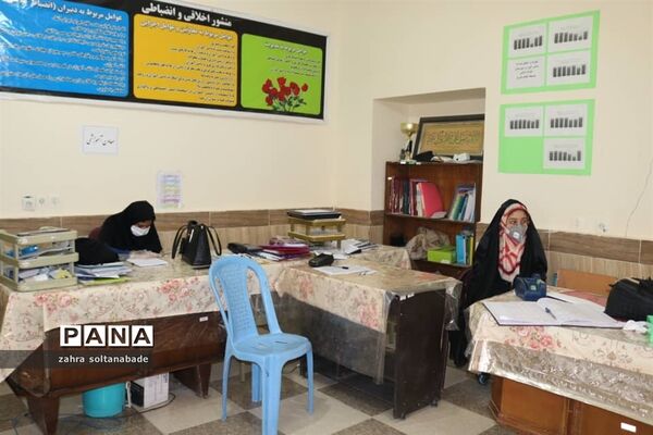 بازدید نماینده دانش آموزان سیستان و بلوچستان از مدارس با هدف بررسی رعایت پروتکل های بهداشتی و فاصله گذاری اجتماعی