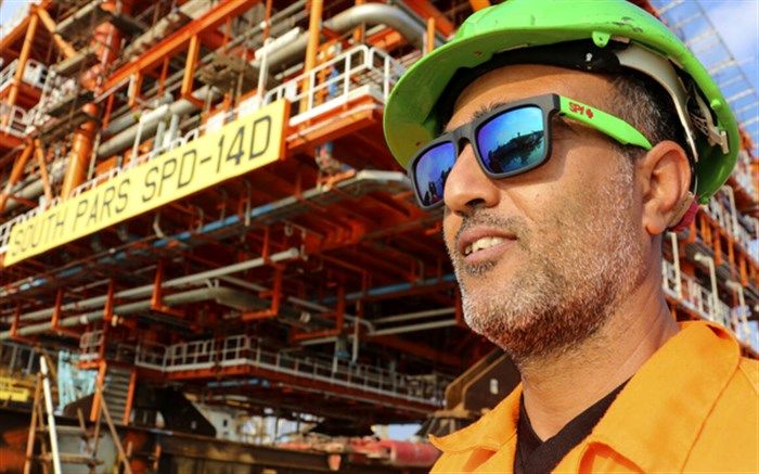 نصب اولین جکت سکوی فاز ۱۱ پارس جنوبی آغاز شد