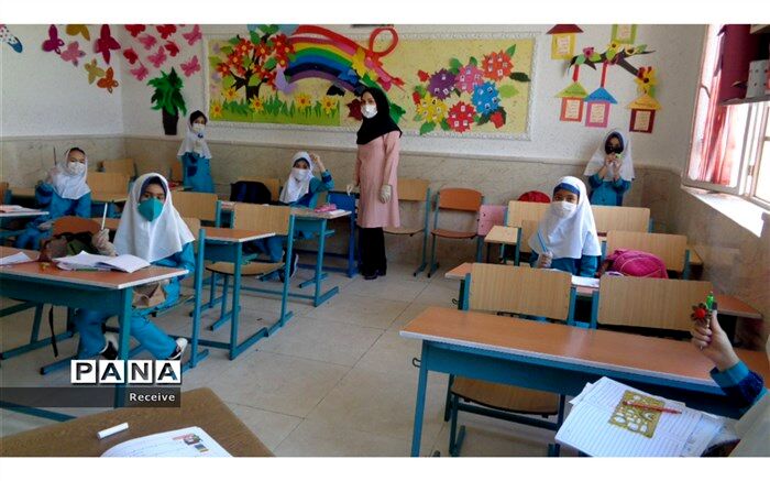 مدیریت موثر مدارس آباده در برخورد با چالش بازگشایی مدارس از 27 اردیبهشت ماه