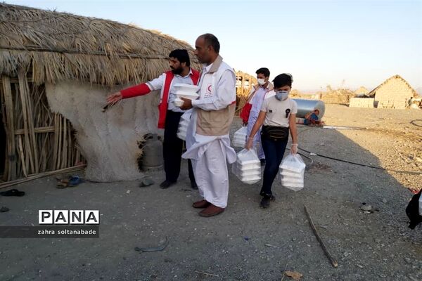 طبخ و توزیع یک هزار پرس غذای گرم میان نیازمندان جنوب سیستان و بلوچستان