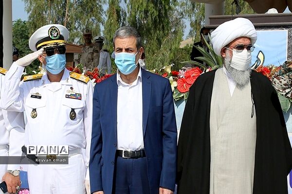 تشییع پیکر پاک ۵ شهید حادثه شناور کنارک نیروی دریایی ارتش در بوشهر