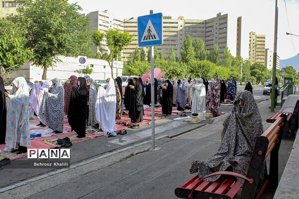اقامه نماز عید سعید فطر در شهرک اکباتان